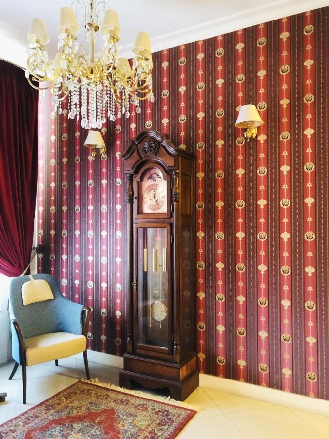Hotel Angelo D'Oro 플로이에슈티 외부 사진