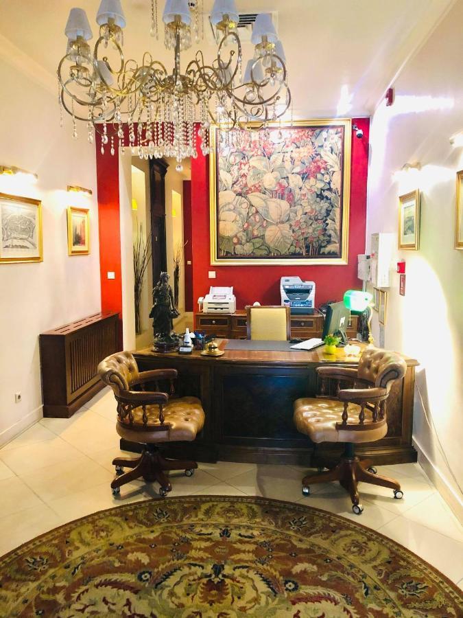 Hotel Angelo D'Oro 플로이에슈티 외부 사진