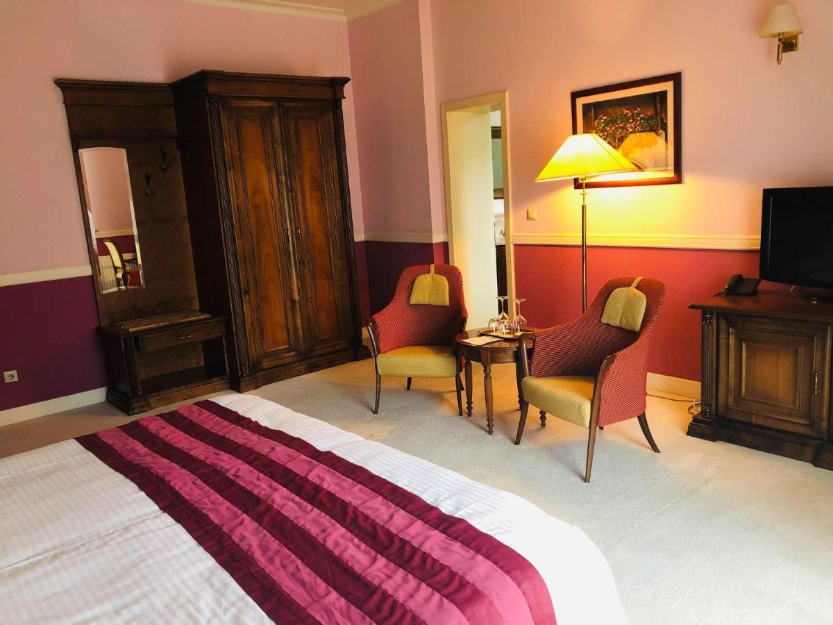 Hotel Angelo D'Oro 플로이에슈티 외부 사진