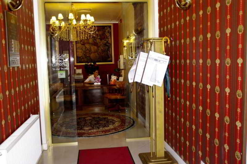 Hotel Angelo D'Oro 플로이에슈티 외부 사진